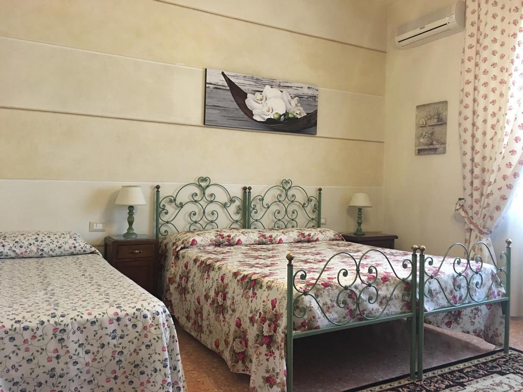 Affittacamere La Casa Di Ugo Ciglione 部屋 写真