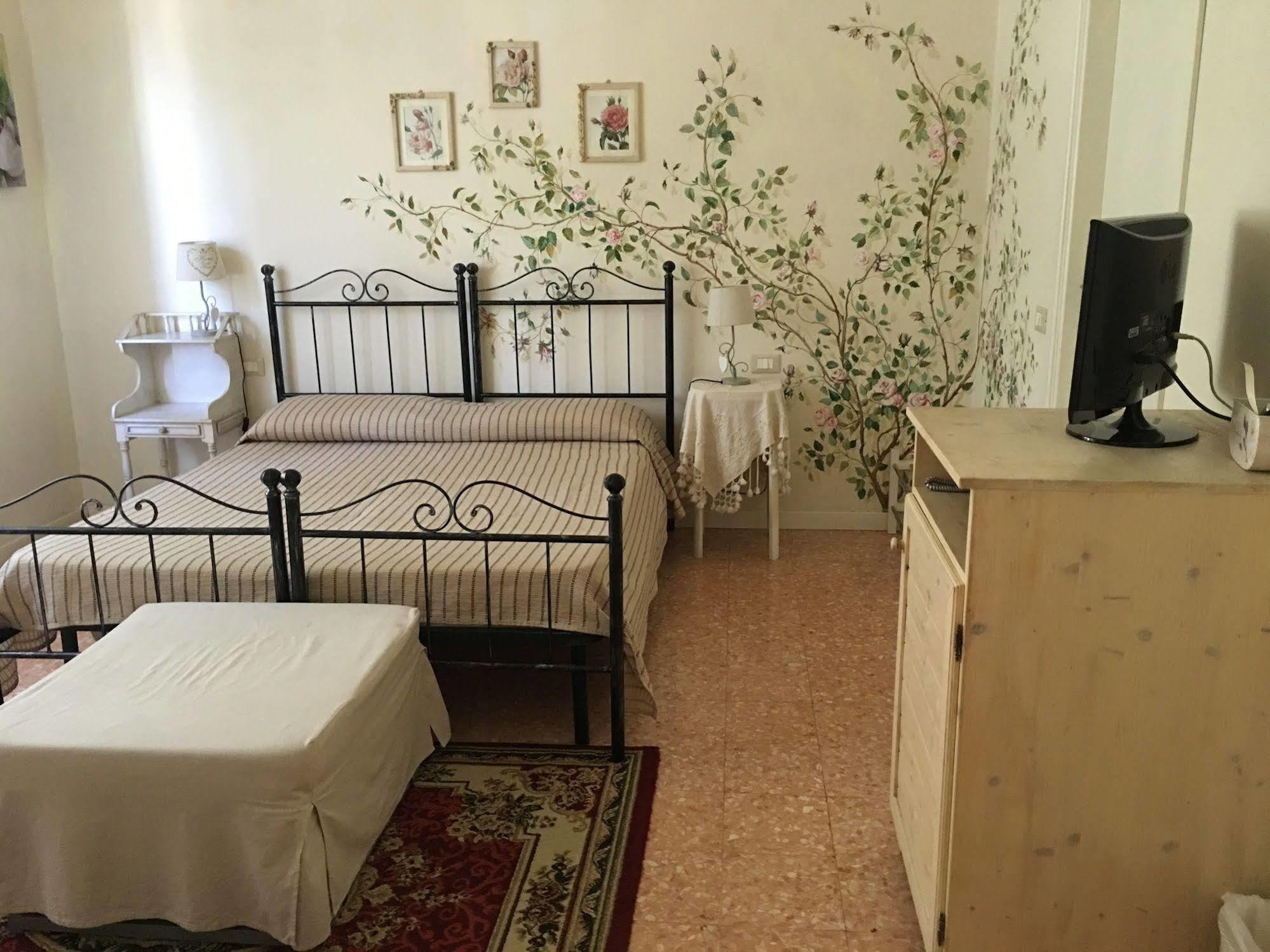 Affittacamere La Casa Di Ugo Ciglione エクステリア 写真