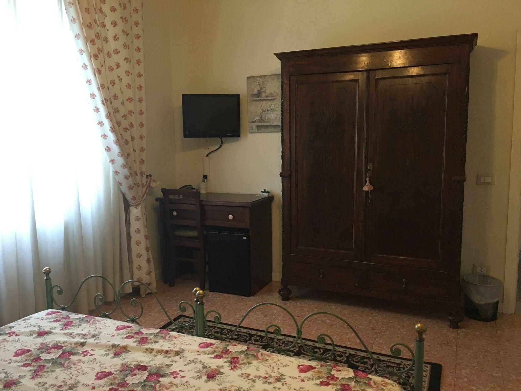 Affittacamere La Casa Di Ugo Ciglione エクステリア 写真